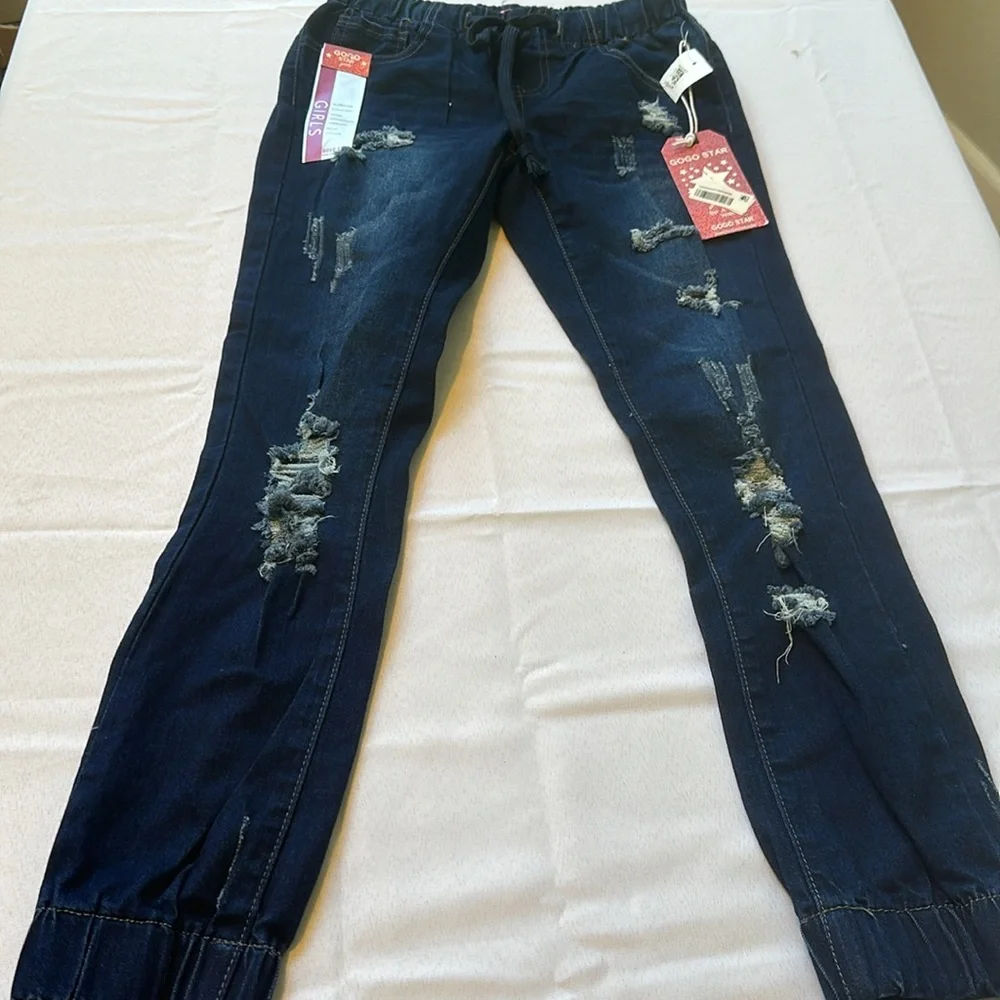 NWT GOGO Star Girls‎ Joggers Jeans Distressed Size 10